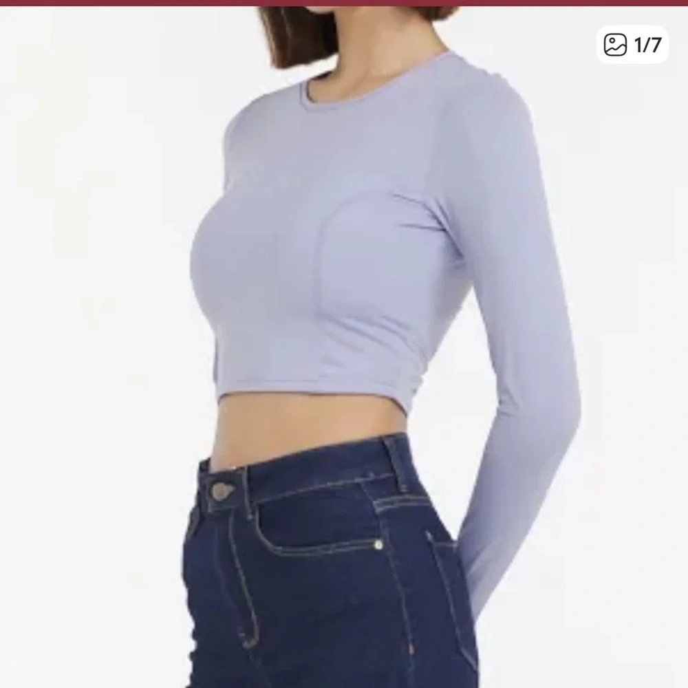 Beyond Yoga Powerbeyond lite airsheild long sleeve crop top light blue Small NWT